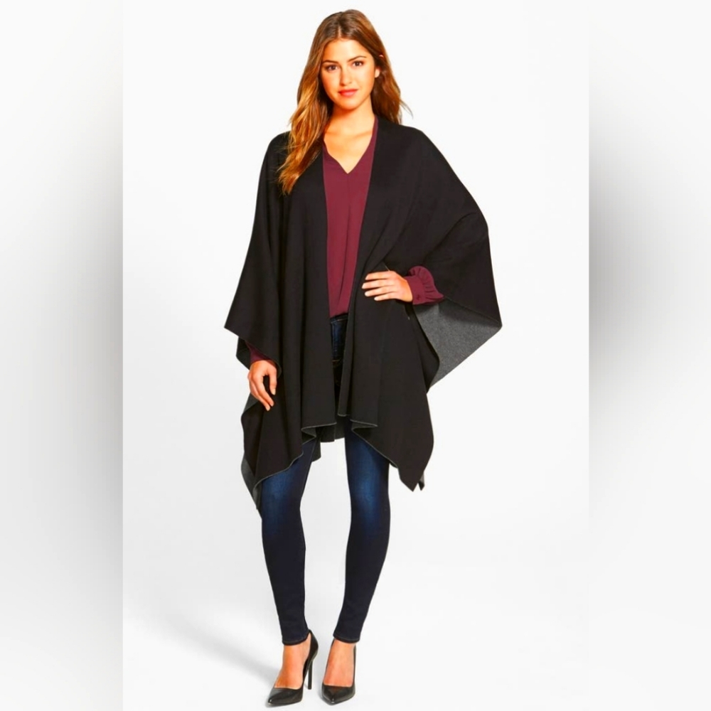 Vince Camuto reversible cape.